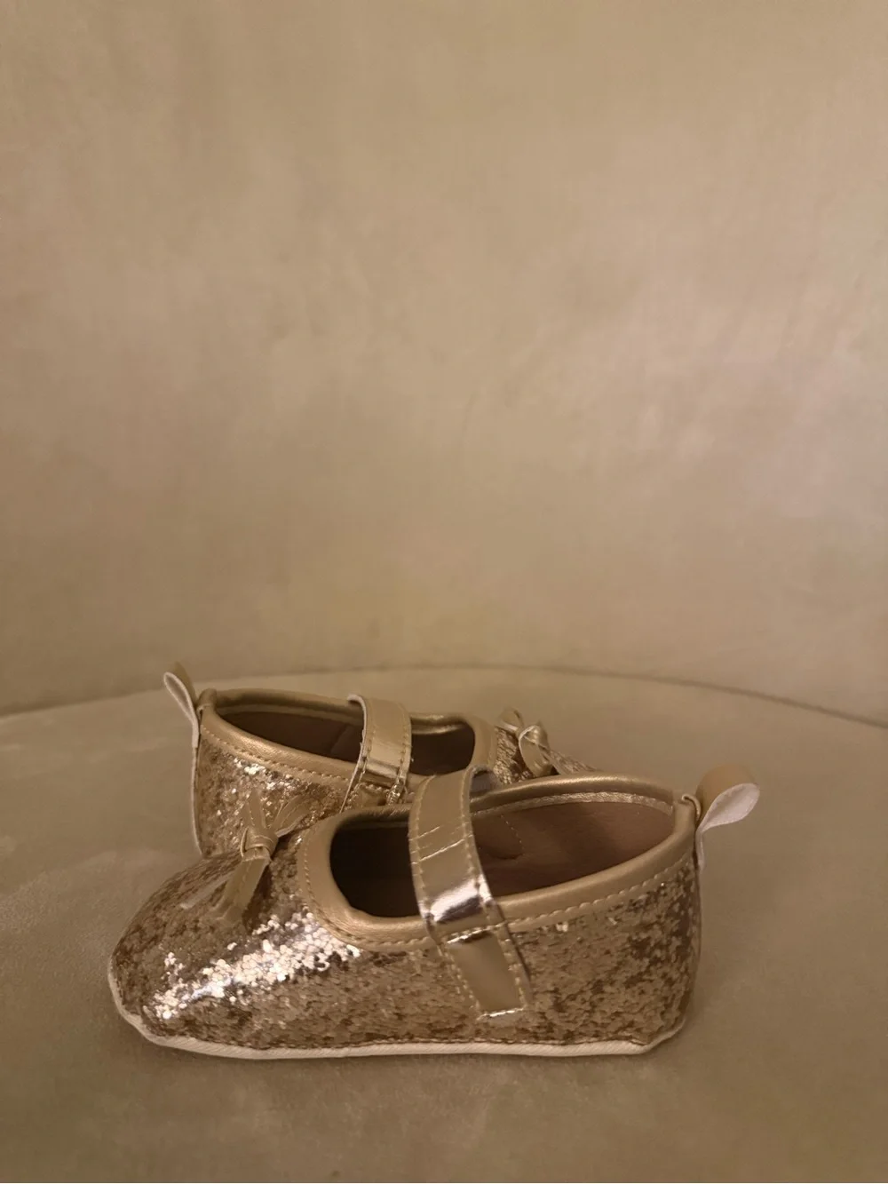Glitter Bow Mary Jane Baby Shoes in Gold